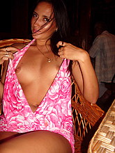 [Image: 03.jpg]