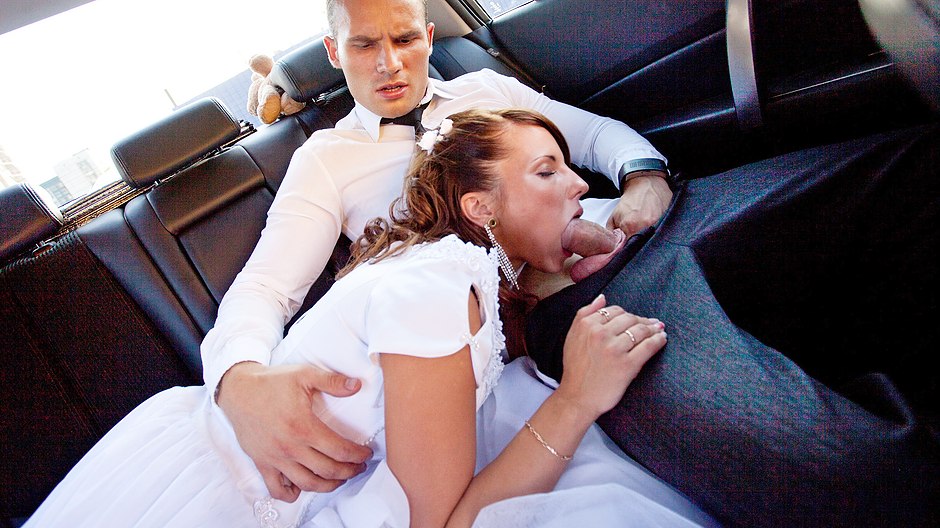 Teen bride gives head in the car - hardfuckgirls.com